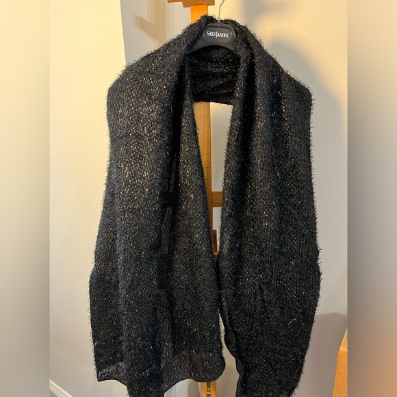 Large black glittery Marc Jacobs shawl/wrap. - Picture 3 of 4